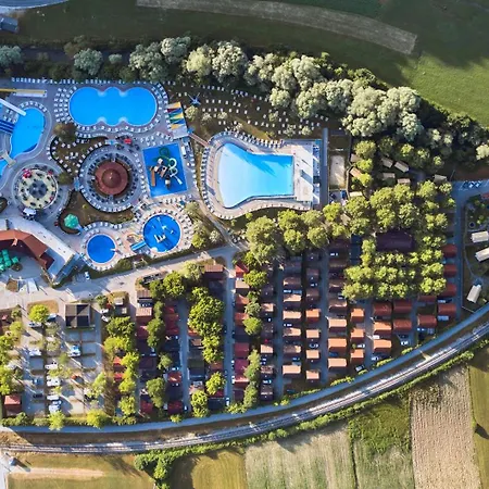 אתר קמפינג Camping Natura Terme Olimia *